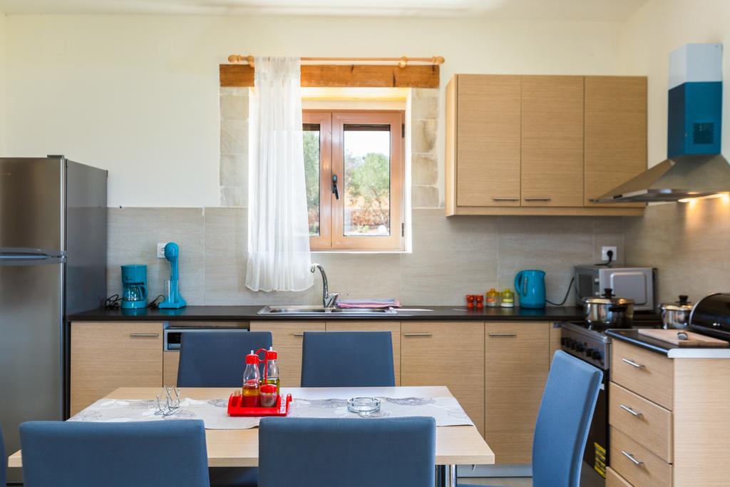 Dimokritos Villas, A Homestay Experience, By Thinkvilla Angeliana  Екстериор снимка